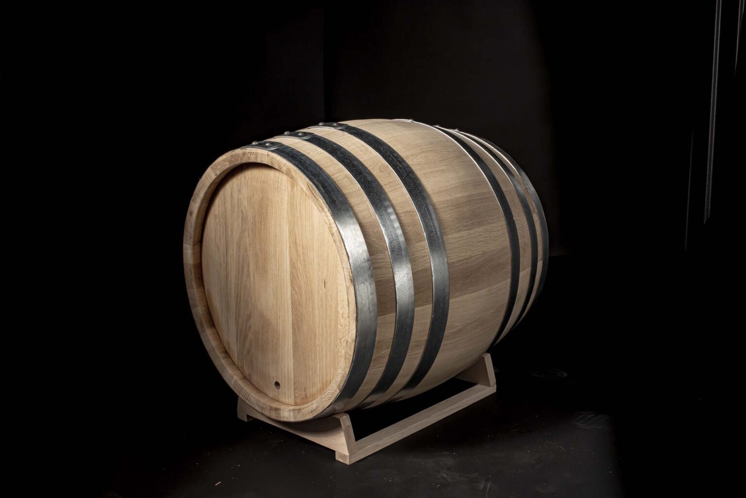 Handmade European Special Edition Oak Barrels 26.4 Gallons Bochart